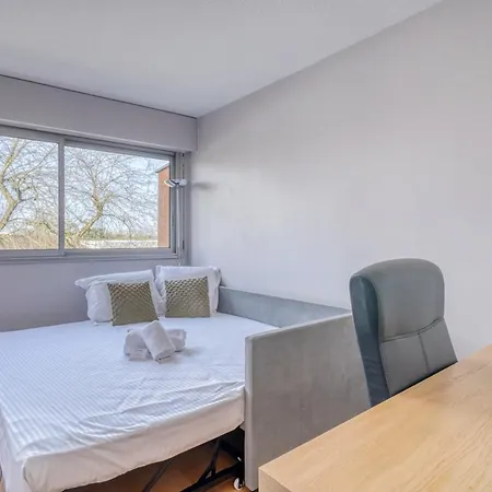 Le Halo - Avec Balcon Et Parking Prive *