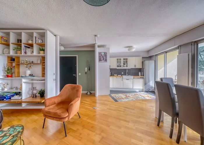 Le Halo - Avec Balcon Et Parking Prive